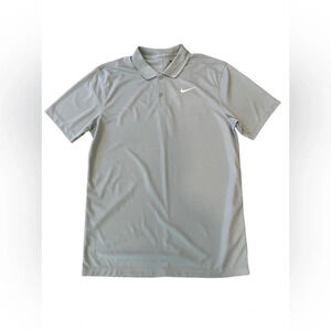 Nike dri fit golf shirt
Smoked grey 
Size s
Pit to pit 20”
Length 28.5”